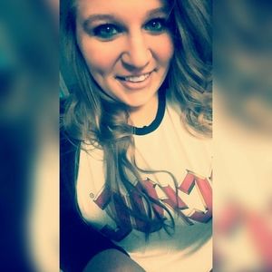 Meet your Posher, Nicole